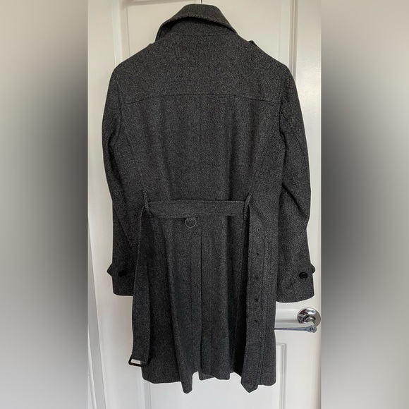 Dark grey wool 3/4 length coat
by Sandro Paris - Picture 4 of 6